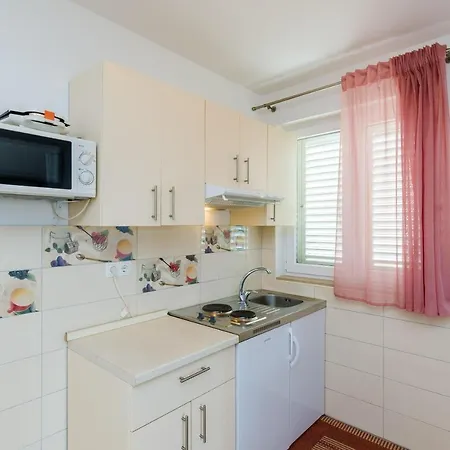 Pavle Apartman *